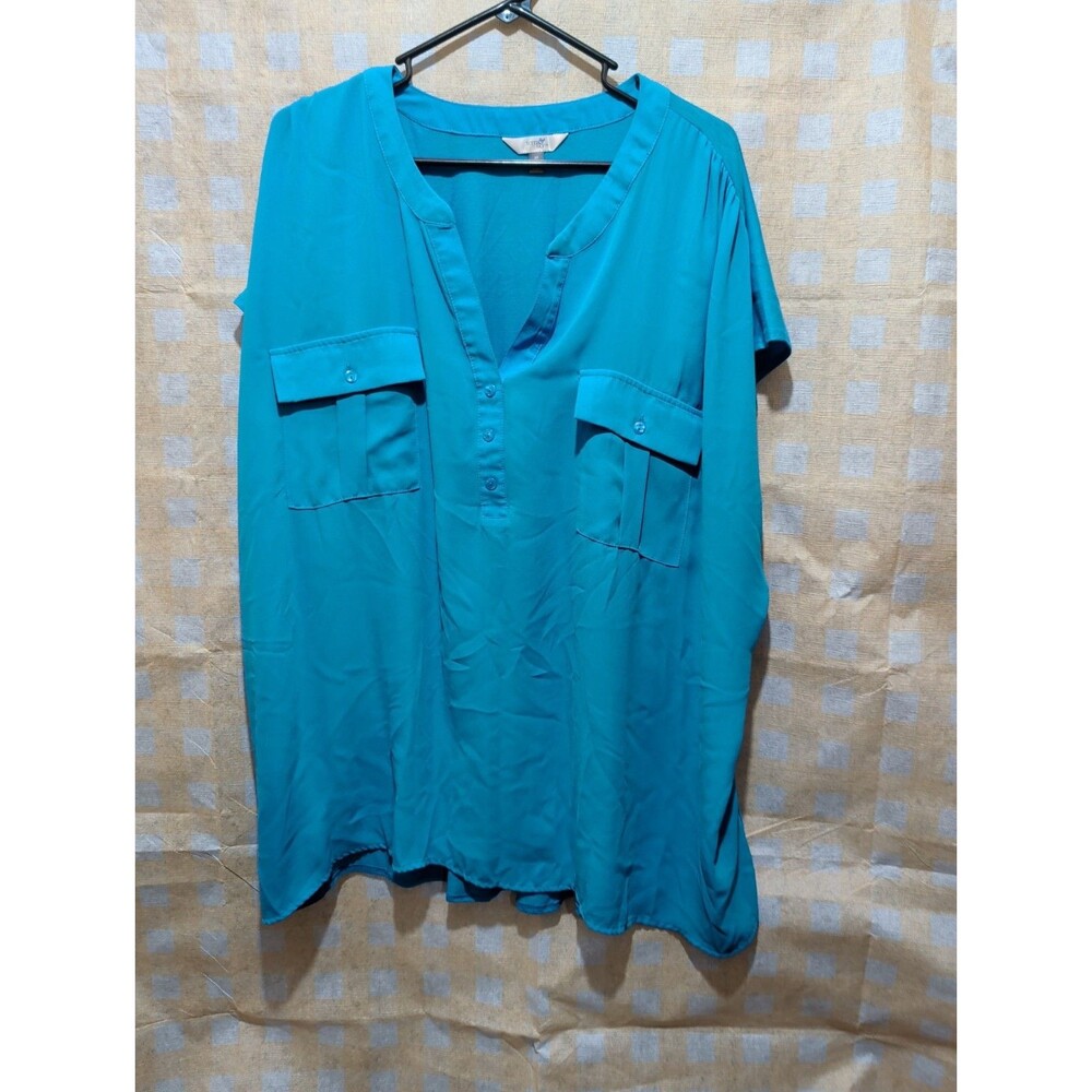 Terra & Sky Plus Size 3x Top V Neck Button Detail Front Pockets Blue